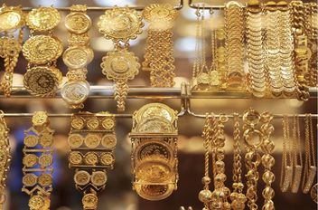 ارتفاع ملحوظ في أسعار الذهب محليا السبت
