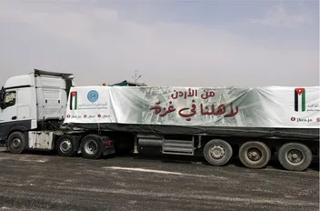 قافلة مساعدات برية إلى قطاع غزة