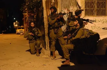 إصابة 25 فلسطينيا خلال اقتحام الاحتلال نابلس

