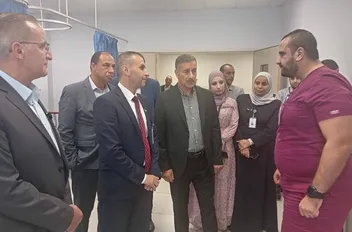 محافظ البلقاء يبحث احتياجات المواطنين في لواء عين الباشا
