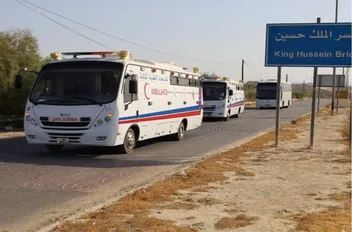 وصول الدفعة العاشرة من أطفال القطاع المرضى للعلاج في الأردن