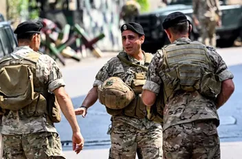 إسرائيل تعلّق على إصابة جنود لبنانيين بانفجار مسيّرة
