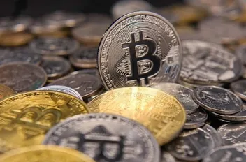 بريطاني يفقد الأمل بالعثور على 950 مليون دولار بعد 12 من البحث .. القصة كاملة