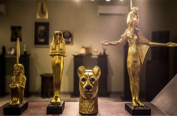 مصر .. اكتشاف كنز أثري داخل شاحنة يقودها أجنبي