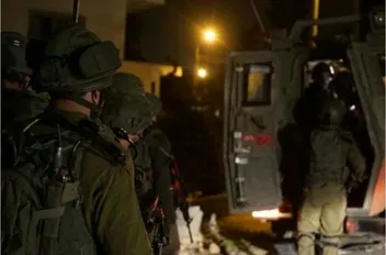الاحتلال يصيب 3 فلسطينيين برام الله ويعتقل صحفية بالخليل
