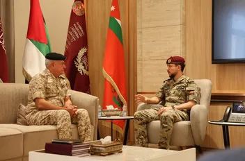 ولي العهد يتفقد جاهزية الجيش العربي ويؤكد اعتزاز القائد الأعلى برجاله