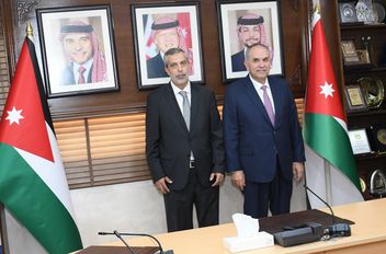 بحضور نقيب المحامين الأردنيين يحيى أبو عبود