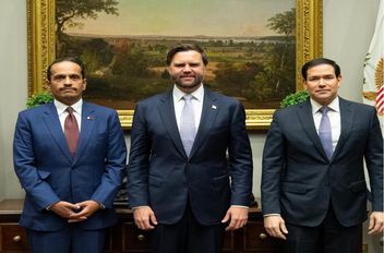 رئيس مجلس الوزراء وزير الخارجية القطري ونائب الرئيس ووزير الخارجية الأميركيين