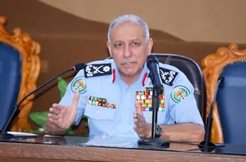 مدير الأمن العام يحاضر في كلية القيادة والأركان الملكية