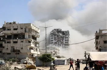 إصابات وتضرر مستشفى القدس في قصف للاحتلال على غزة
