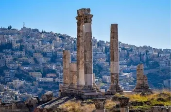 منظر لجبل القلعة في العاصمة عمّان