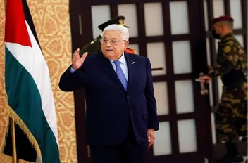 عباس بعد الاعتراف البريطاني: سنعيش الآن بسلام وحسن الجوار بجانب إسرائيل