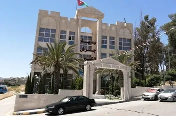 إزالة 30 اعتداء على الأرصفة والشوارع في جرش