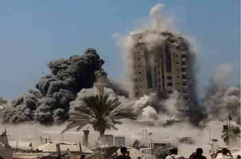 4 شهداء بقصف الاحتلال عمارة في مدينة غزة
