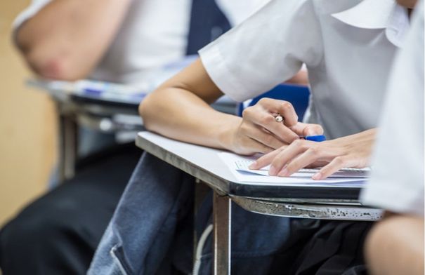 عاجل تأخير بدء امتحانات الطلبة في هذه المدارس السبت 