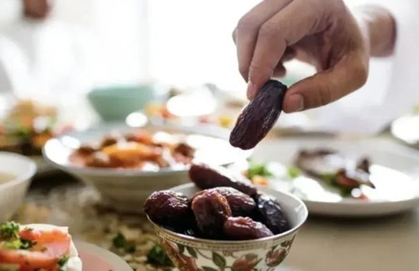 استراتيجيات فعّالة للحفاظ على طاقتك أثناء الصيام 