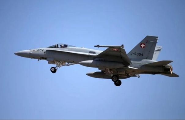 سقوط طائرات حربية أمريكية في الكويت ووزارة الدفاع الكويتية توضح 