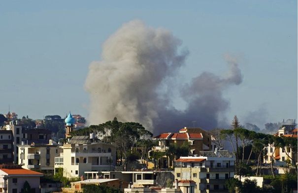 عاجل 10 شهداء بغارات إسرائيلية على جنوب لبنان من بينهم مسعفون 