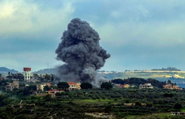 شهيد وجريحان في غارة إسرائيلية وتفجير منازل جنوب لبنان 