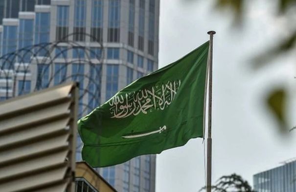 عاجل السعــودية: اعتــراض وتدمير 4 مسيرات خلال الساعات الماضية 