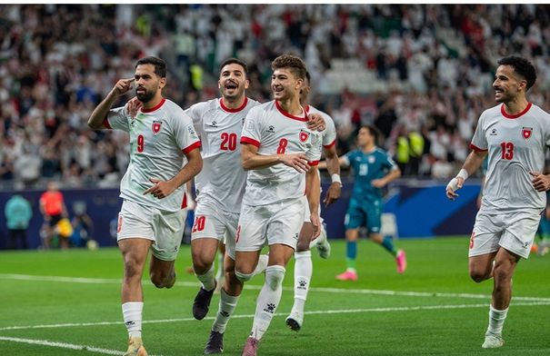 دعوات لتزيين الشوارع بأعلام الأردن وقميص النشامى احتفالا بالمشاركة الأولى بكأس العالم #الاردن 