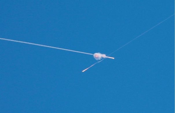 عاجل القيادة المركزية الأمريكية: بدأنا شن ضربات دفاعا عن النفس ضد إيران 
