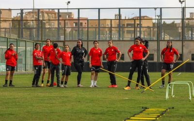 انطلاق معسكر منتخب مصر للكرة النسائية استعدادًا لوديتى السعودية