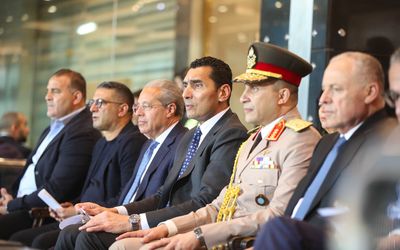 حضور رسمي ورياضي رفيع المستوى في مقصورة إستاد القاهرة الدولي لمتابعة نهائي كأس مصر