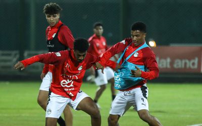 منتخب مصر 2007 يواصل الاستعداد للعراق.. ومنافسة قوية بين اللاعبين 