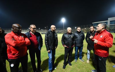 أبو ريدة يجتمع بمنتخب 2009 لدعم الفريق قبل خوض التصفيات الأفريقية 