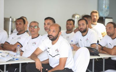 10 مجموعات تدريبية اليوم في الدورة التخصصية لمدربي حراس المرمى
