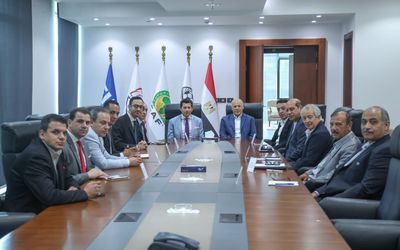 أبو ريدة يستقبل وزير الرياضة.. ويبحثان دعم خطط وبرامج تطوير كرة القدم