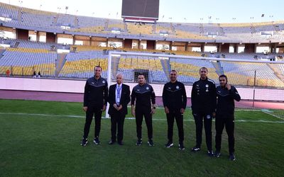 وصول طاقم حكام مباراة الزمالك وسموحة رغم حادث حكم الـVAR