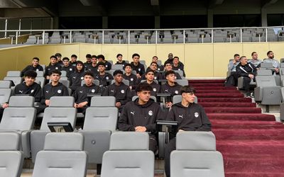 منتخب الناشئين يتابع مباراة تونس والمغرب من الملعب 