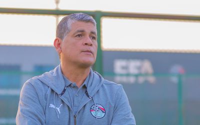 أوسكار رويز يقود تدريبًا عمليًا لـ20 حكمًا بمركز المنتخبات الوطنية 