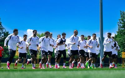 منتخب مصر يواصل استعداداته لمواجهة بلجيكا.. وحسام حسن يحفز اللاعبين 