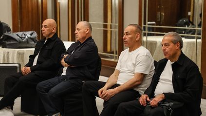 ابوريدة فى وداع بعثة المنتخب 