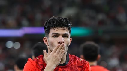 اسلام عيسي لاعب منتخبا الوطني