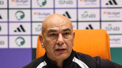 حسام حسن اثناء المؤتمر الصحفى 