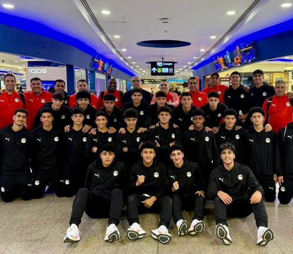 بعثة منتخب الناشئين تصل إلى القاهرة بعد التأهل لأمم أفريقيا