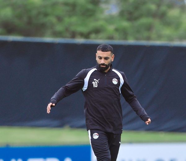 محمد صلاح باكياً: سعادتي لا توصف بعد التأهل التاريخي بكأس العالم.. ونحترم الأرجنتين ولا نخشاه