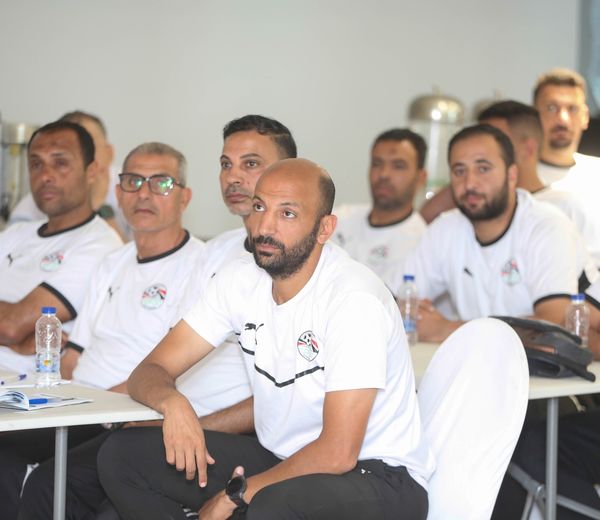 10 مجموعات تدريبية اليوم في الدورة التخصصية لمدربي حراس المرمى