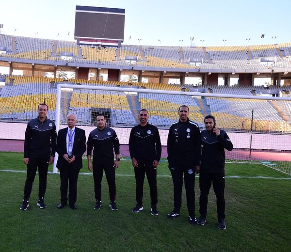وصول طاقم حكام مباراة الزمالك وسموحة رغم حادث حكم الـVAR