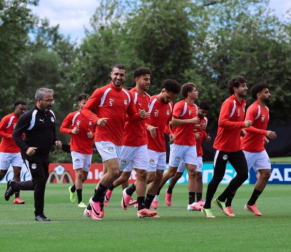 منتخب مصر يواصل تدريباته بسبوكين استعداداً لأستراليا..وتدريبات علاجية لصلاح ومنعم وفتوح 
