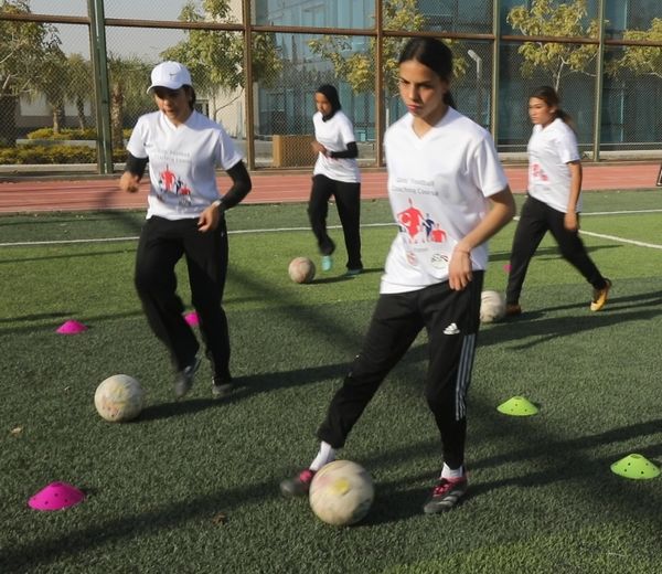 انطلاق دورة تدريب وصقل المدربات بالتعاون بين الاتحادين المصري والنرويجي