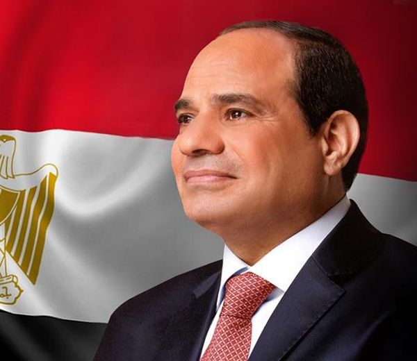 الرئيس السيسي يهنئ منتخب مصر على الفوز التاريخي والأداء المشرف
