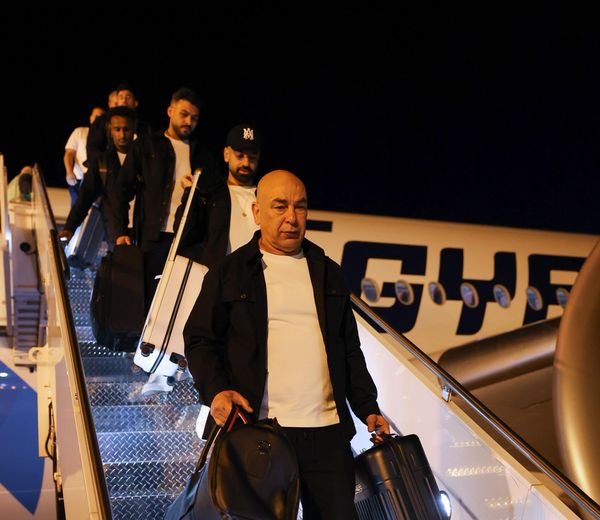 منتخب مصر يصل إلى أمريكا بعد "١٢ ساعة طيران" استعداداً لكأس العالم 