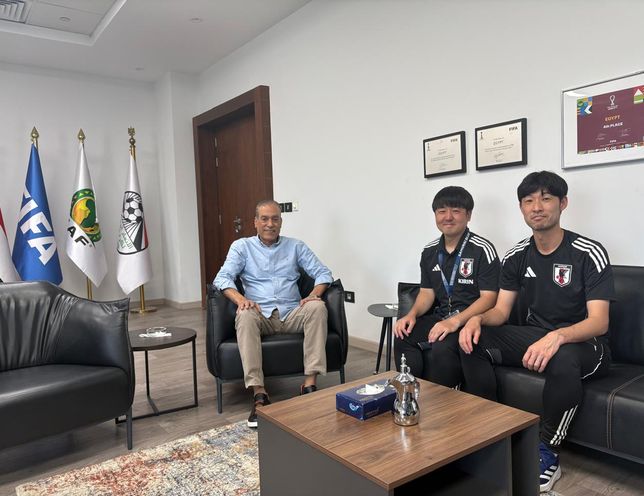 LĐBĐ Nhật Bản cảm ơn Mustafa Azzam và mở trại huấn luyện tại Ai Cập