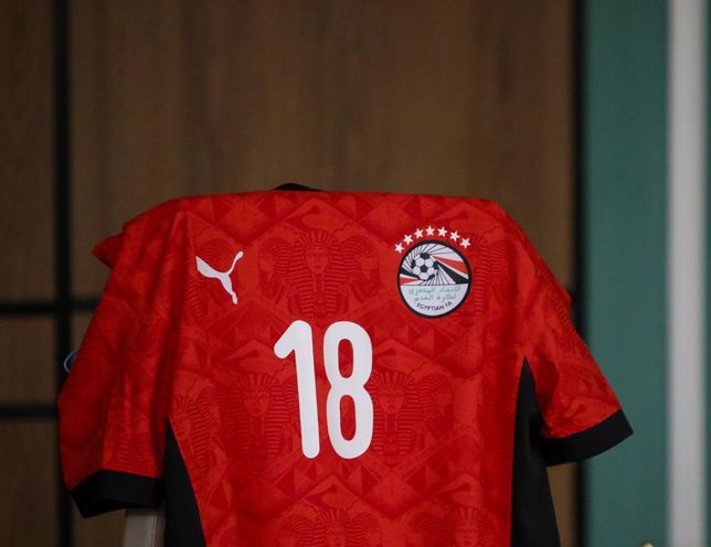 Đội tuyển trẻ Việt Nam trong buổi họp kỹ thuật