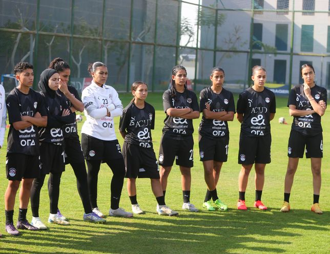 Đội tuyển nữ Ai Cập tập luyện